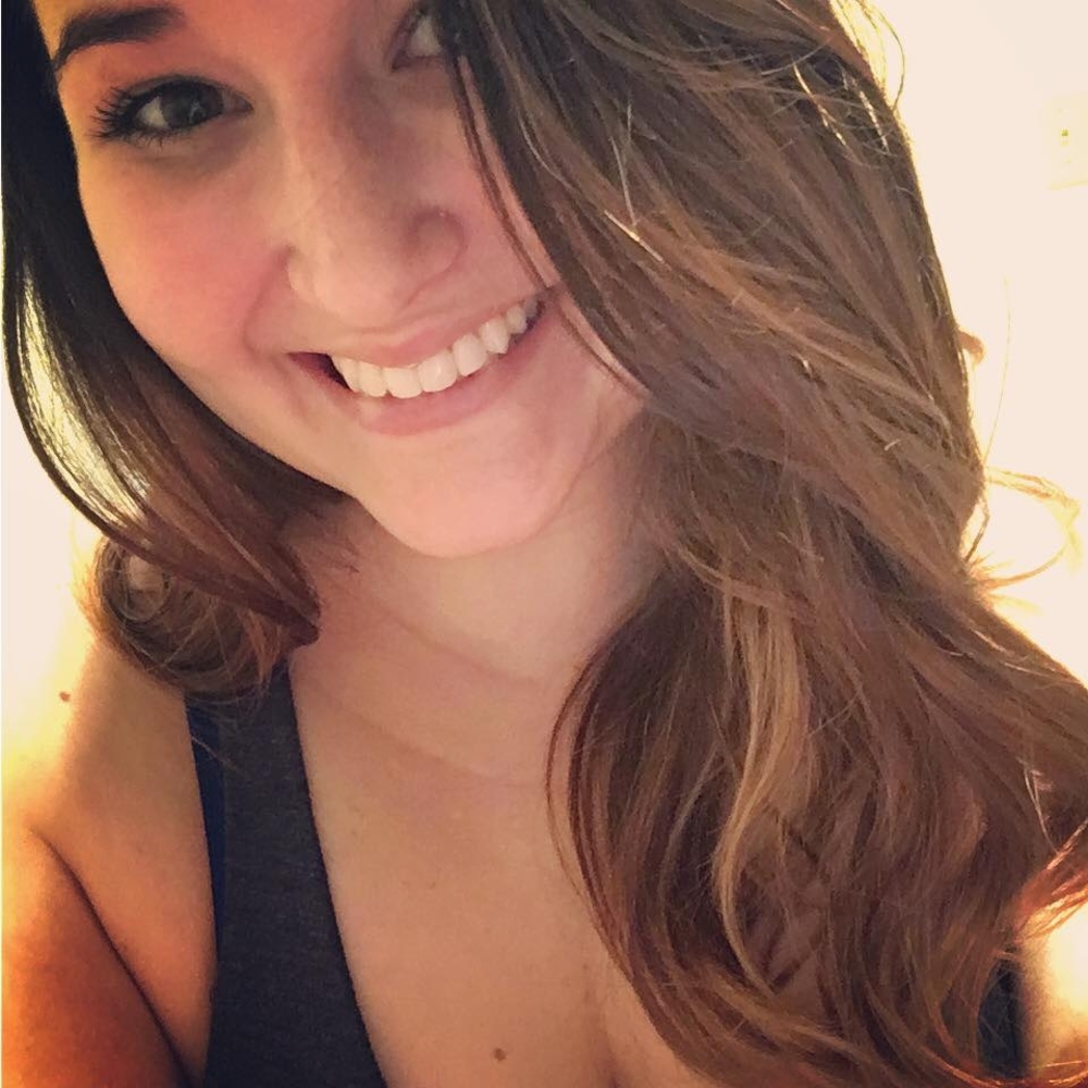 Meet your Posher, Alexis